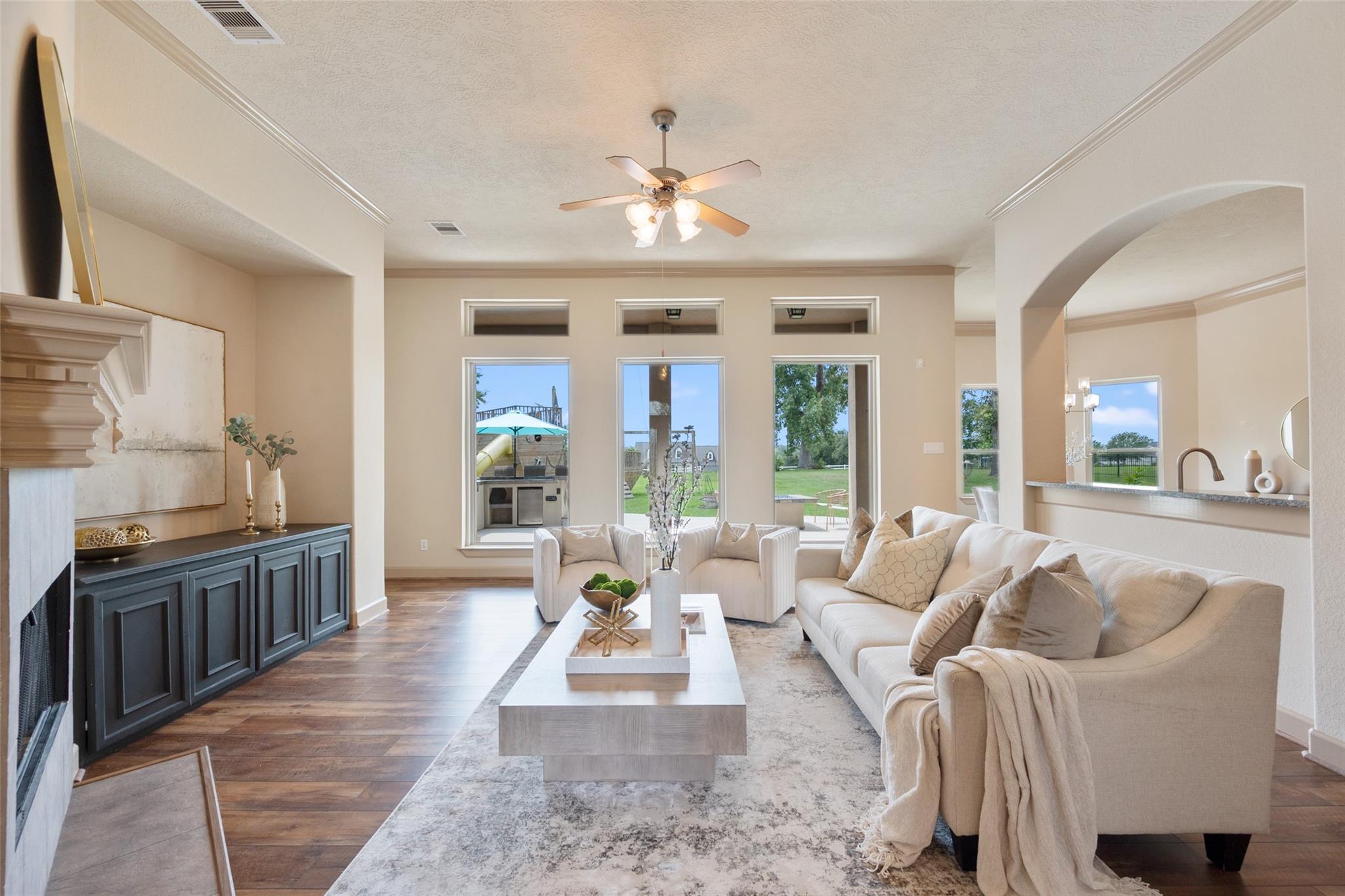 18925 Harbor Side Boulevard
