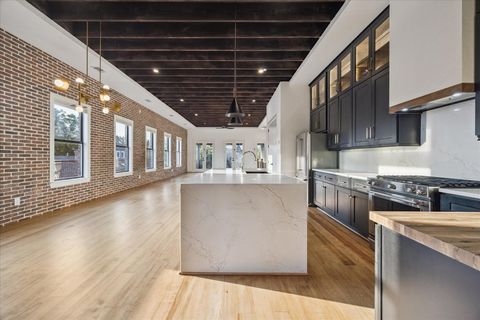 Photo of 844 E 25th Street, Houston, TX 77009 (MLS # 79553084)