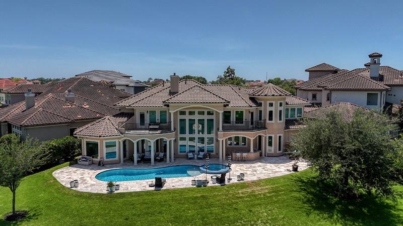 5623 Waters Landing Lane