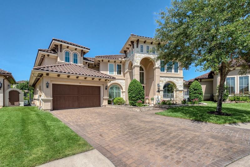 5623 Waters Landing Lane