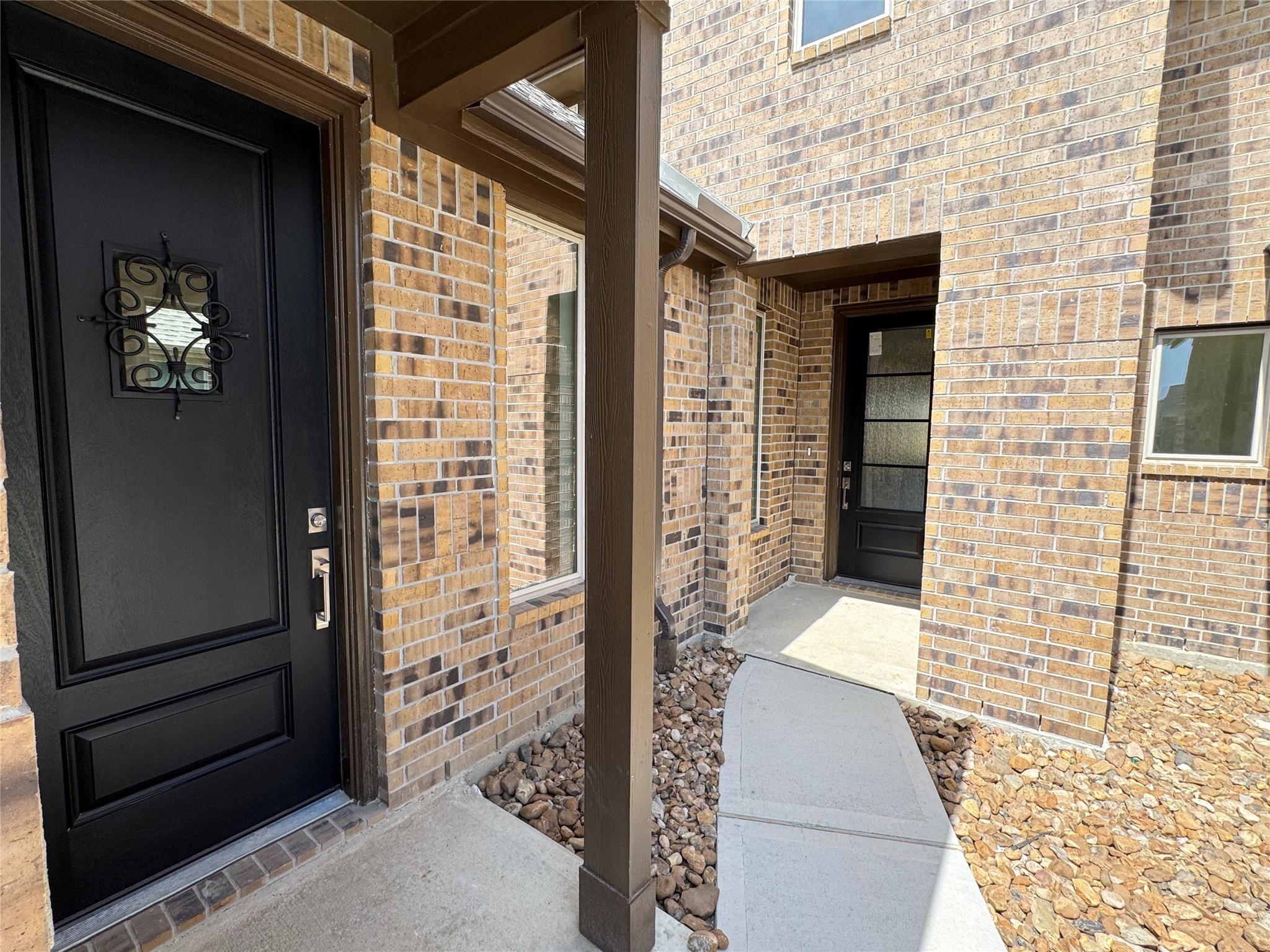 2914 Seahorse Manor Road