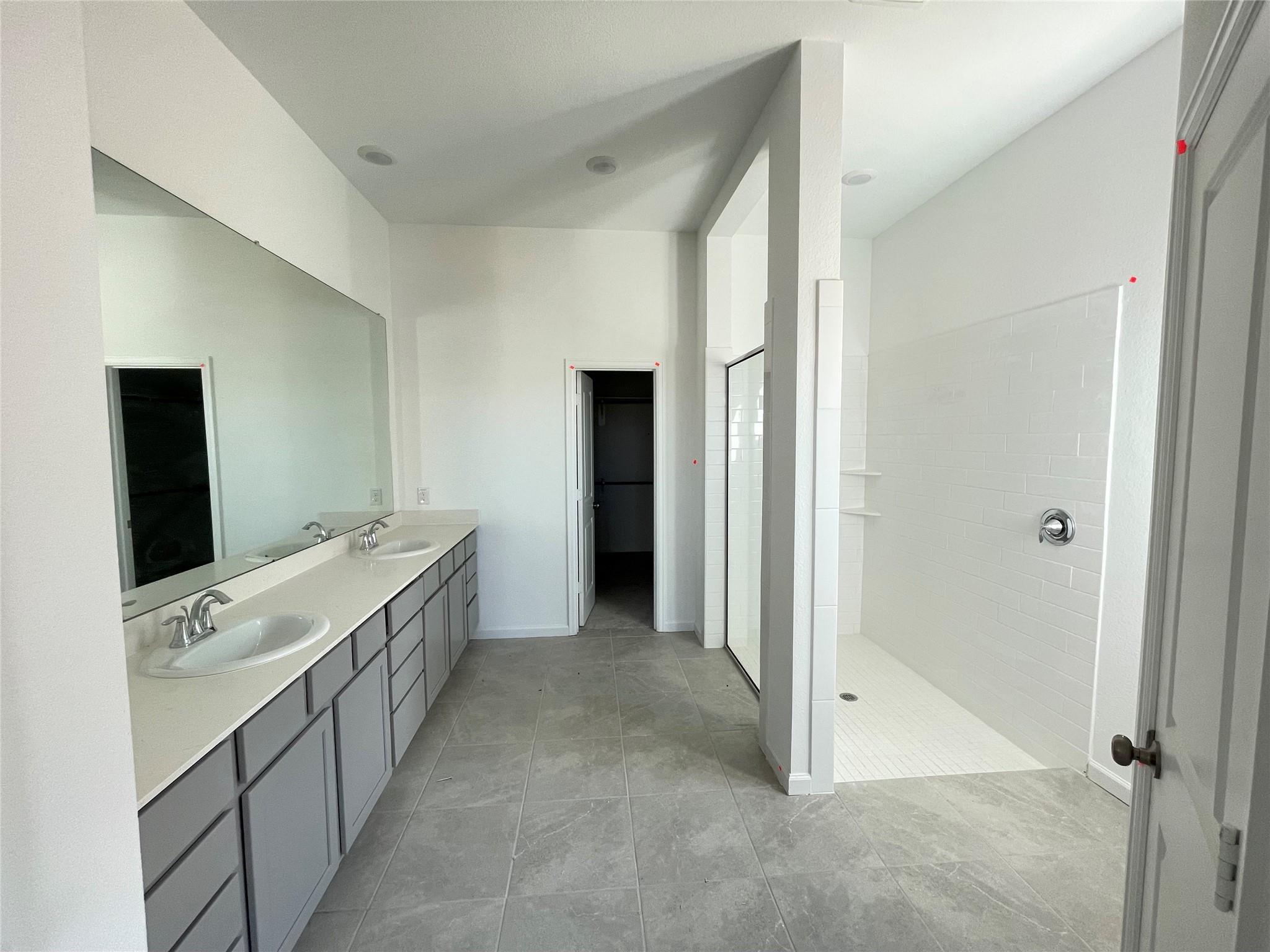 2914 Seahorse Manor Road