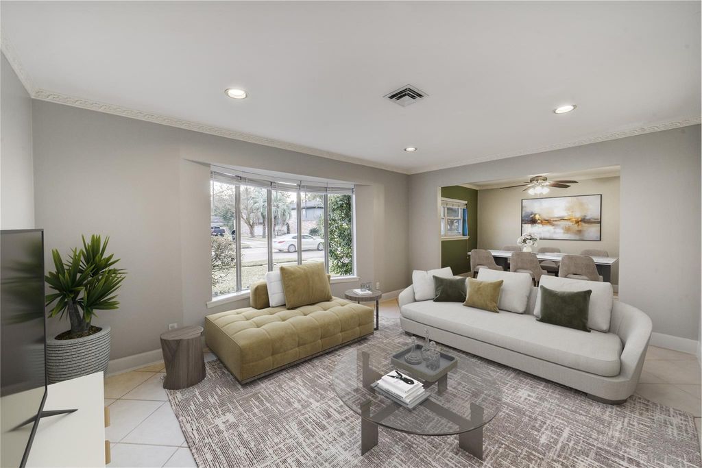 Photo of 5322 Rutherglenn Drive, Houston, TX 77096 (MLS # 96556955)