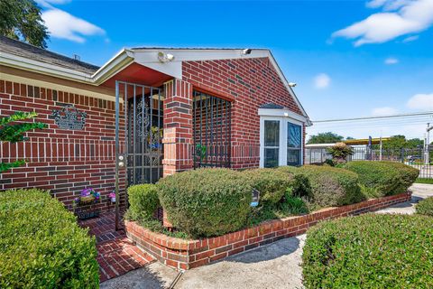 Tiny photo for 5102 Cortelyou Lane, Houston, TX 77021 (MLS # 15963337)