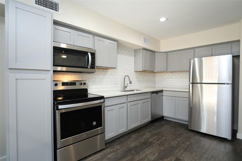 Photo of 5504 La Branch Street #9, Houston, TX 77004 (MLS # 41537394)