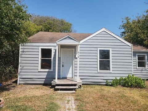 Photo of 918 3rd Avenue S, Texas City, TX 77590 (MLS # 63181482)