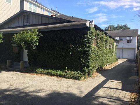 Photo of 1526 Yale Street #1, Houston, TX 77008 (MLS # 98272500)