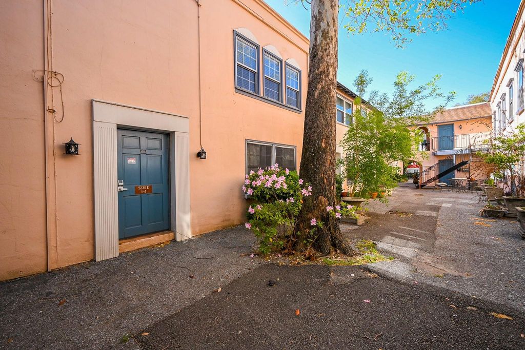 Photo of 5230 Arboles Drive #4, Houston, TX 77035 (MLS # 14219466)