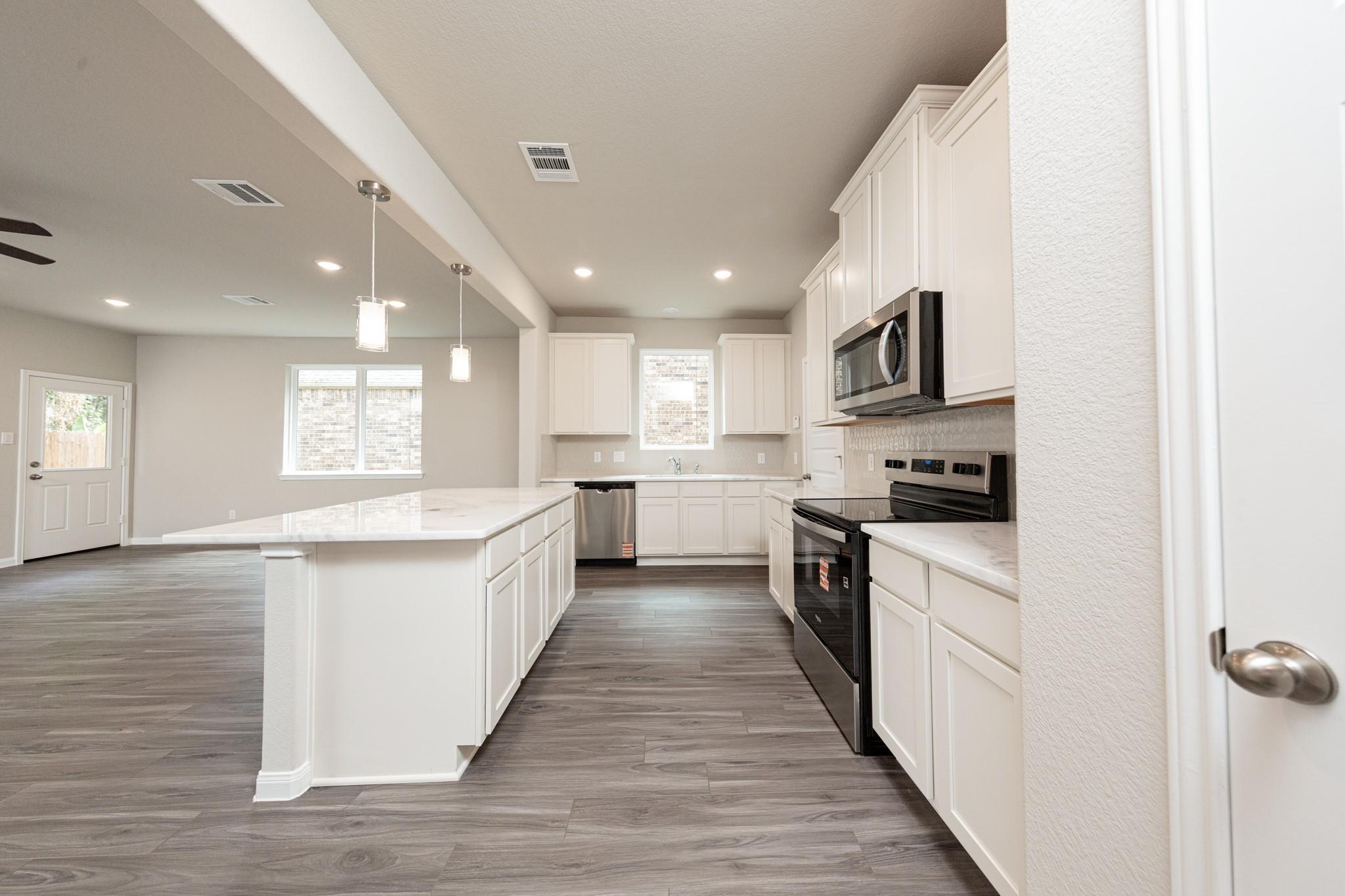 11338 Shadyside Lane