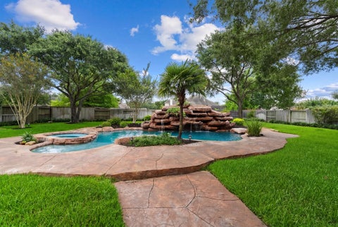 Photo of 830 Lake Grayson Drive, Katy, TX 77494 (MLS # 25395985)