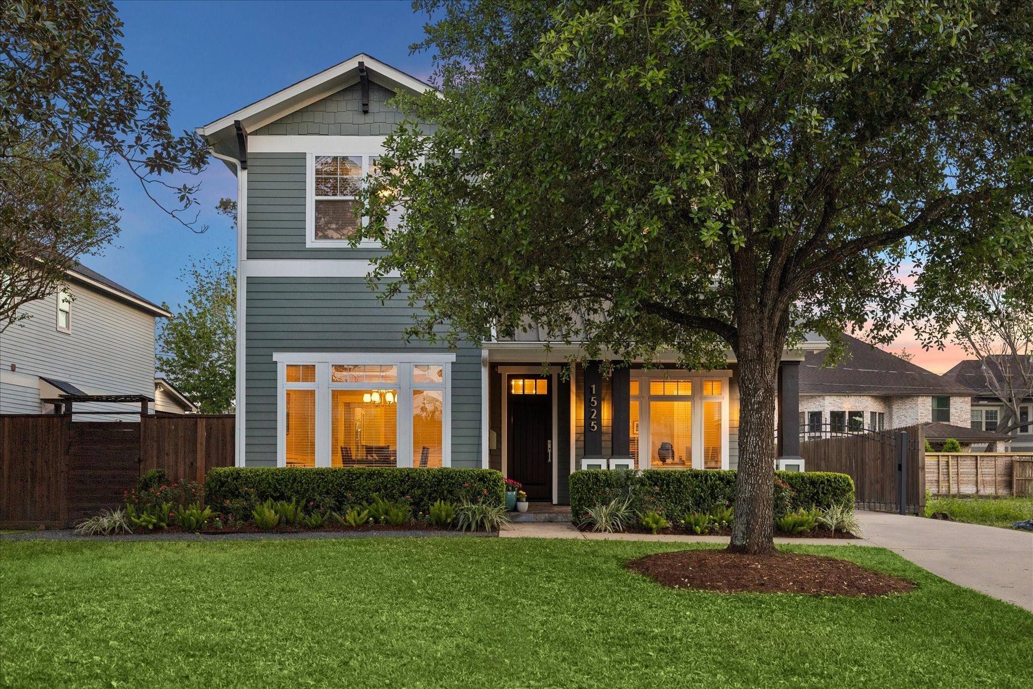 1525 Chippendale Road