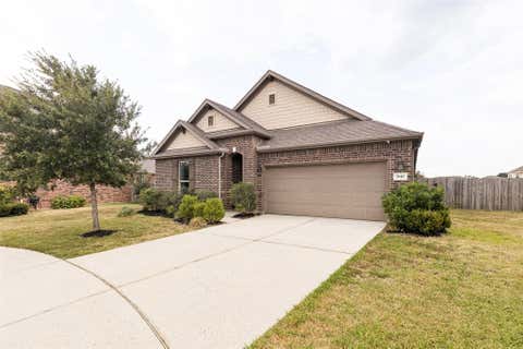 Photo of 39415 Winding Pass Lane, The Woodlands, TX 77354 (MLS # 27325339)
