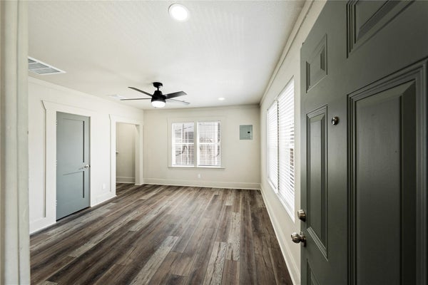 211 N MILBY ST APT 4, HOUSTON, TX 77003 - Image d7b641b2ce8cf2d7c28e8a1b82d47782/3758184249