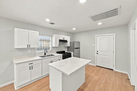 Photo of 2903 Burkett Street, Houston, TX 77004 (MLS # 57036202)