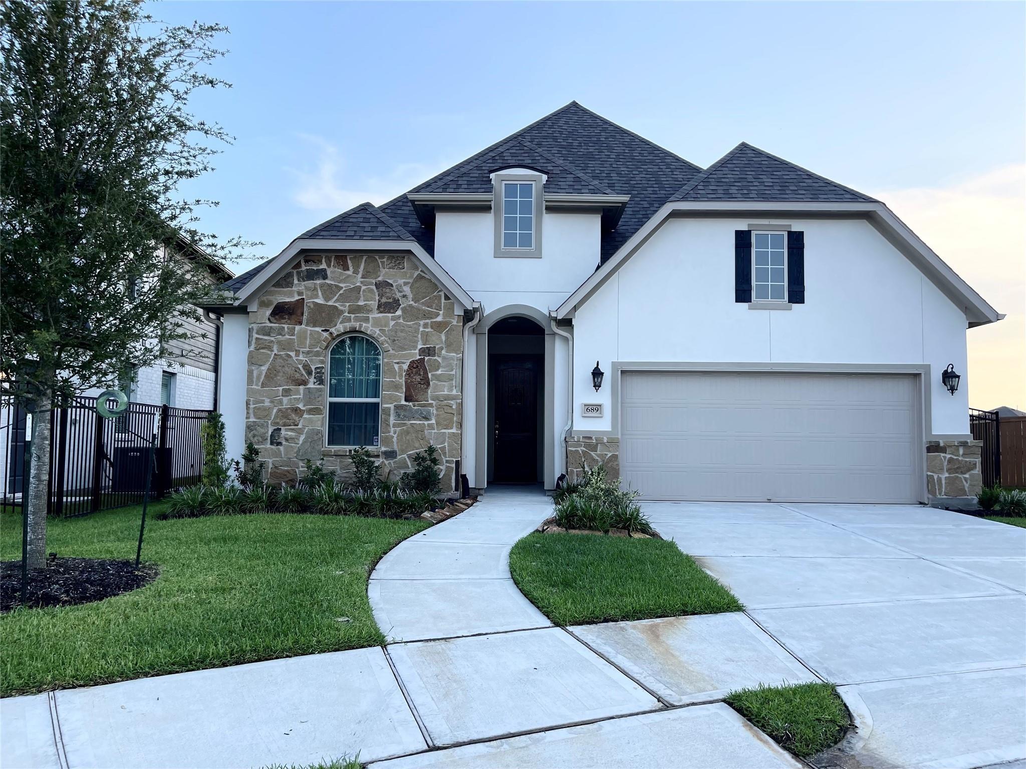 689 Cape Capri Drive