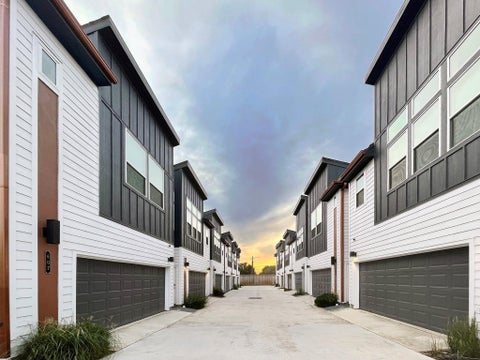Photo of 751 N Emile Street, Houston, TX 77020 (MLS # 89498853)