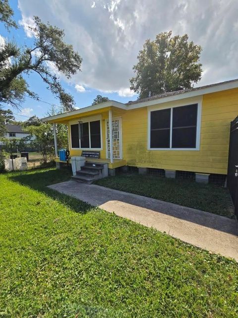 Photo of 5418 Parker Road, Houston, TX 77016 (MLS # 73247296)