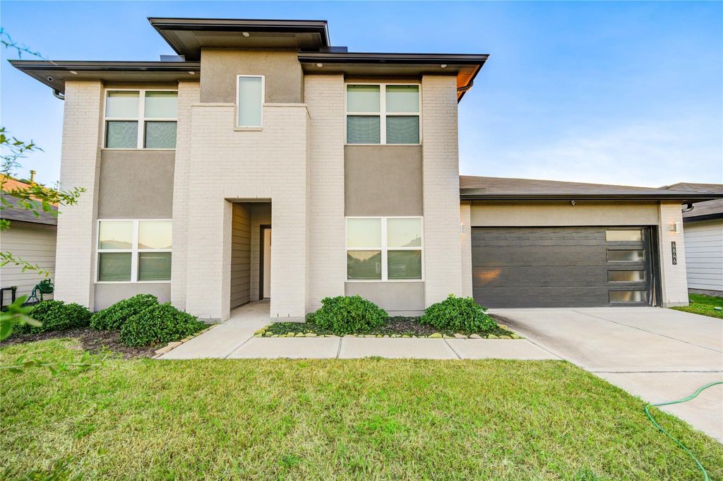 Photo of 6846 Dell Vista Drive, Richmond, TX 77469 (MLS # 24880450)