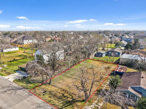 8133 Canyon Street Houston TX 77051