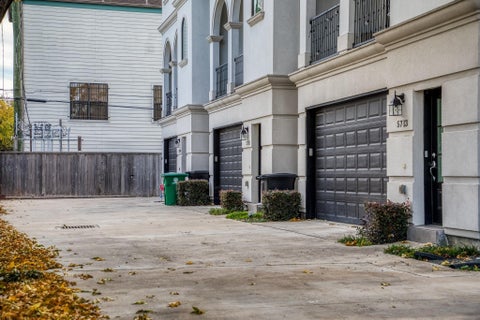 Photo of 5717 Winsomelane LN, Houston, TX 77057 (MLS # 23532475)