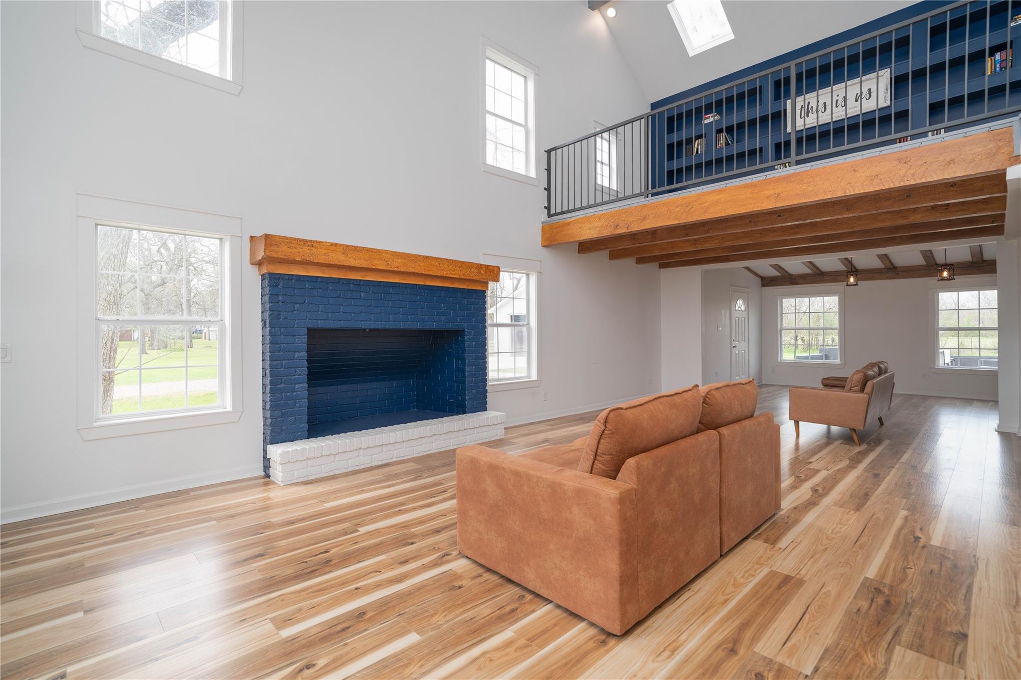 1635 Pony Lane