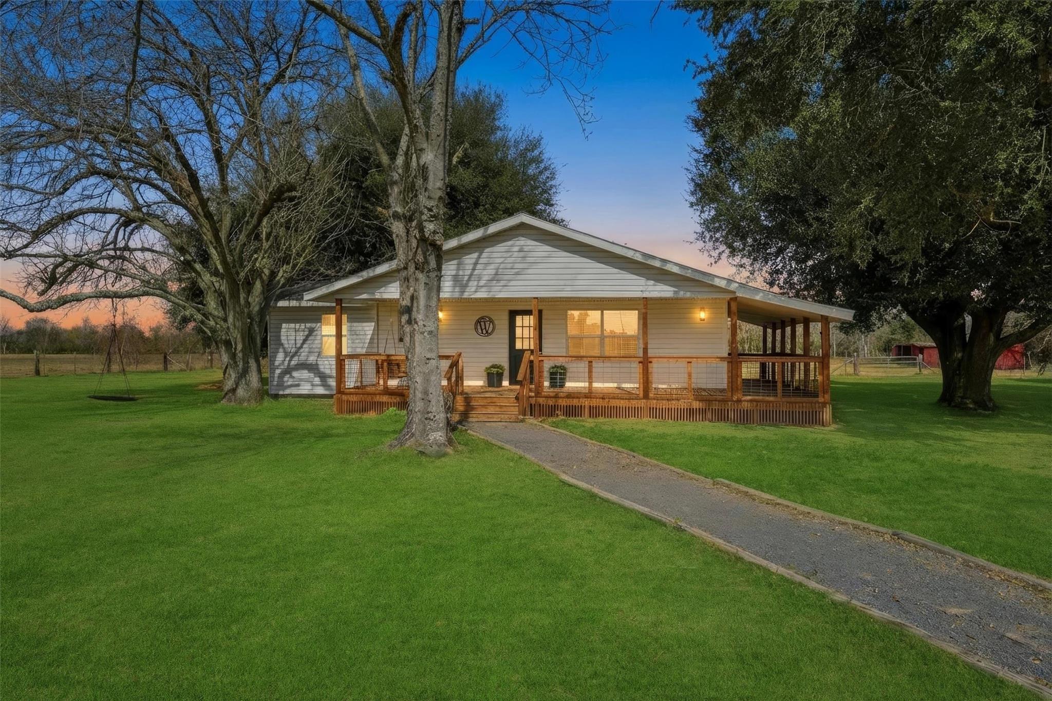 611 Reidland Road