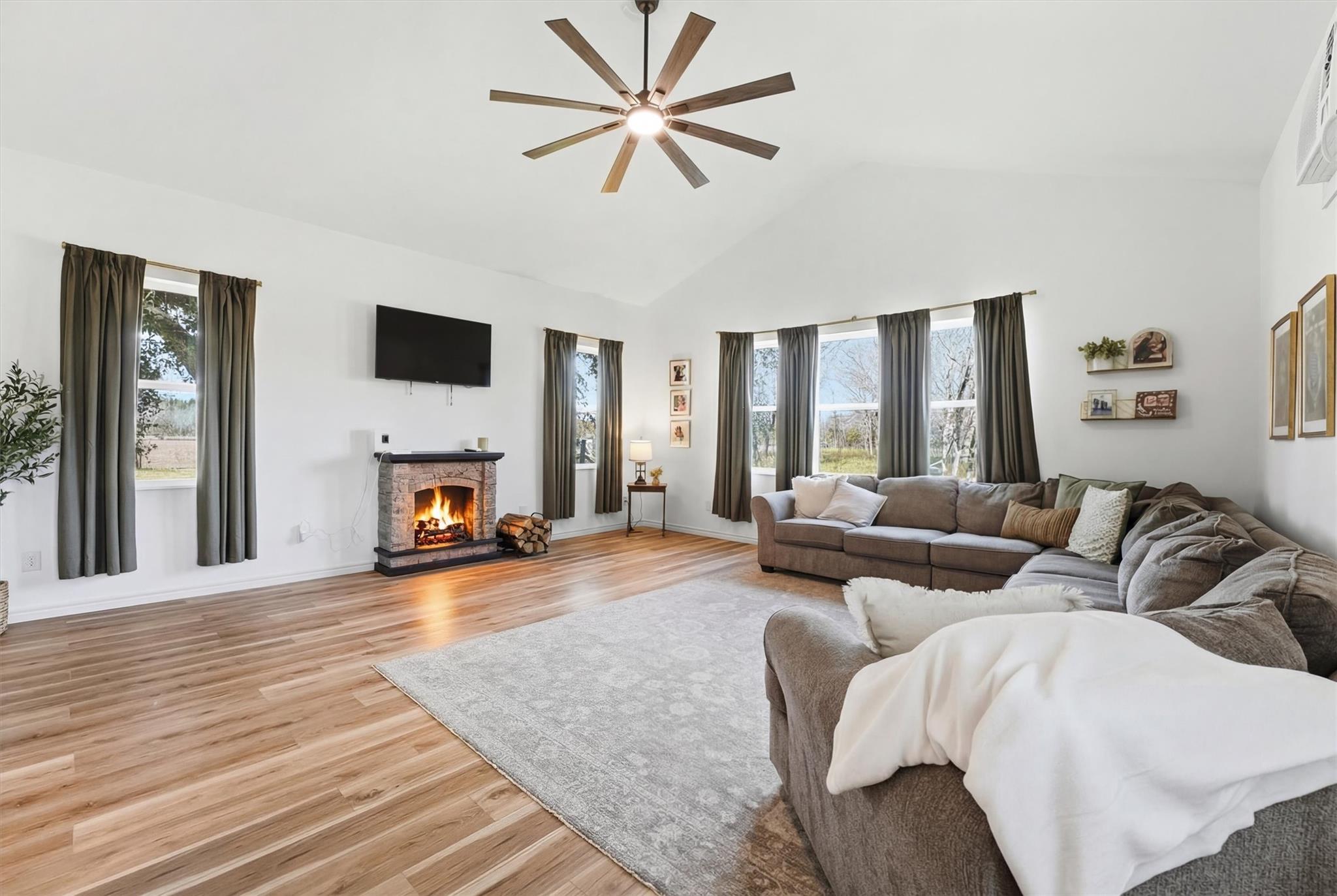 611 Reidland Road