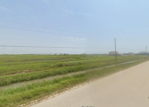 Photo of 229 Thunder Road, Surfside Beach, TX 77541 (MLS # 90273187)