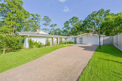 215 Sleepy Hollow Court Seabrook TX 77586