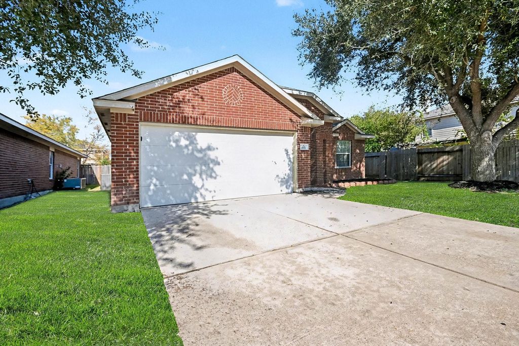 Photo of 631 Gateship Drive, Houston, TX 77073 (MLS # 63931074)