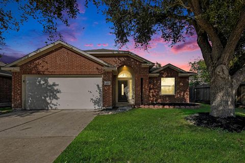 Photo of 631 Gateship Drive, Houston, TX 77073 (MLS # 63931074)