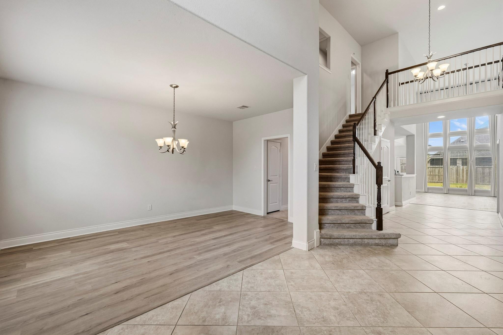 2915 Oakmist Ridge Lane