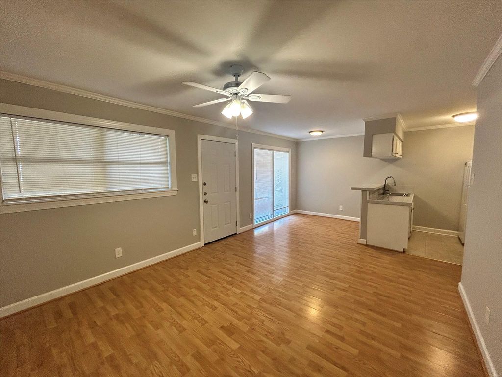 Photo of 807 Heights Boulevard #5, Houston, TX 77007 (MLS # 74519668)