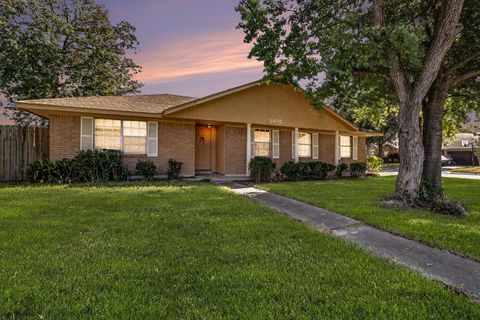 1405 London Street Pasadena TX 77502