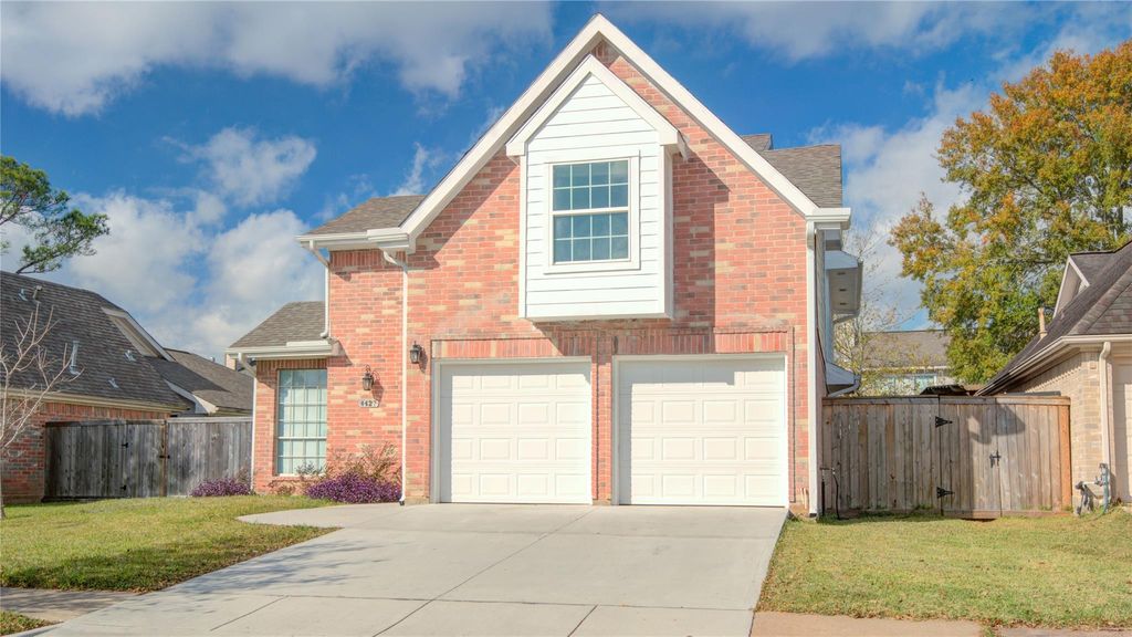Photo of 4427 Waterfall Way, Sugar Land, TX 77479 (MLS # 87239726)