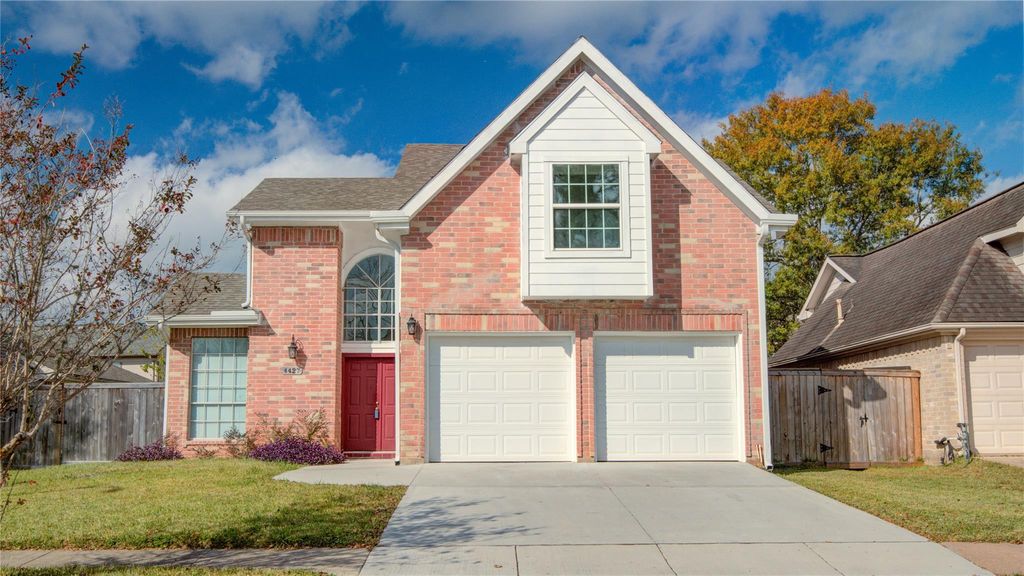 Photo of 4427 Waterfall Way, Sugar Land, TX 77479 (MLS # 87239726)