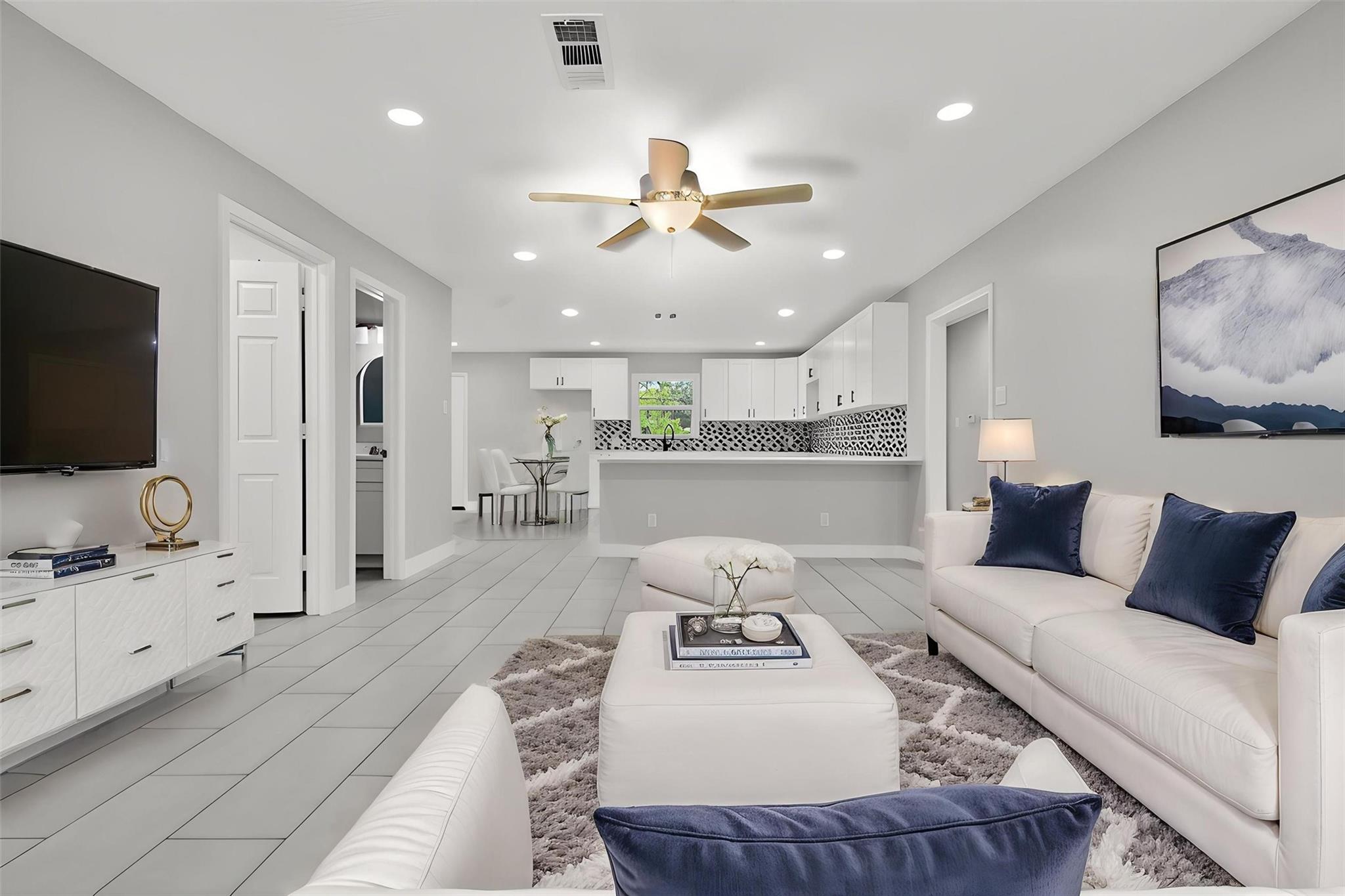 206 Mockingbird Lane