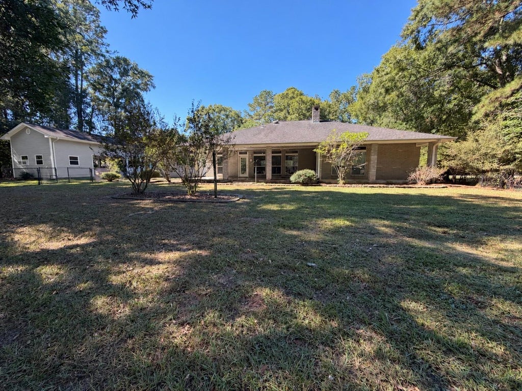 Photo of 210 Hickory, Village Mills, TX 77663 (MLS # 41075147)