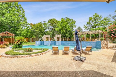 Photo of 51 Wincrest Falls Drive, Cypress, TX 77429 (MLS # 91456800)