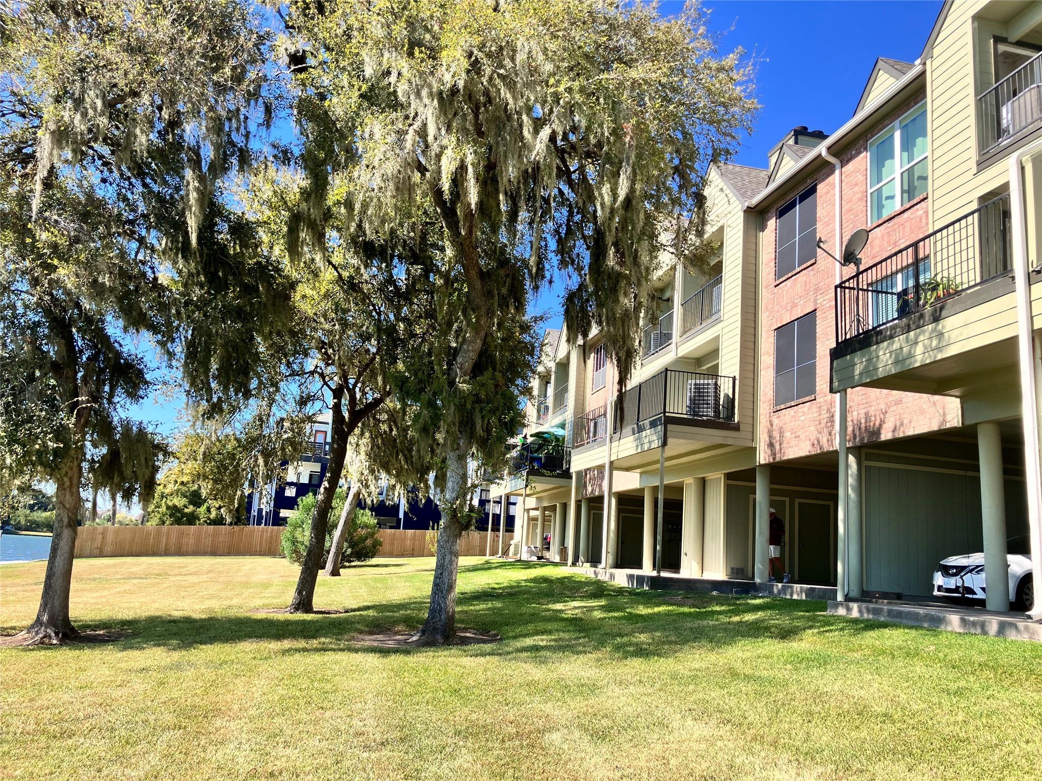 18800 Egret Bay Blvd Boulevard 110