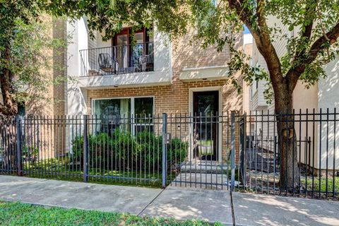 Photo of 1220 Summer Street, Houston, TX 77007 (MLS # 73272844)