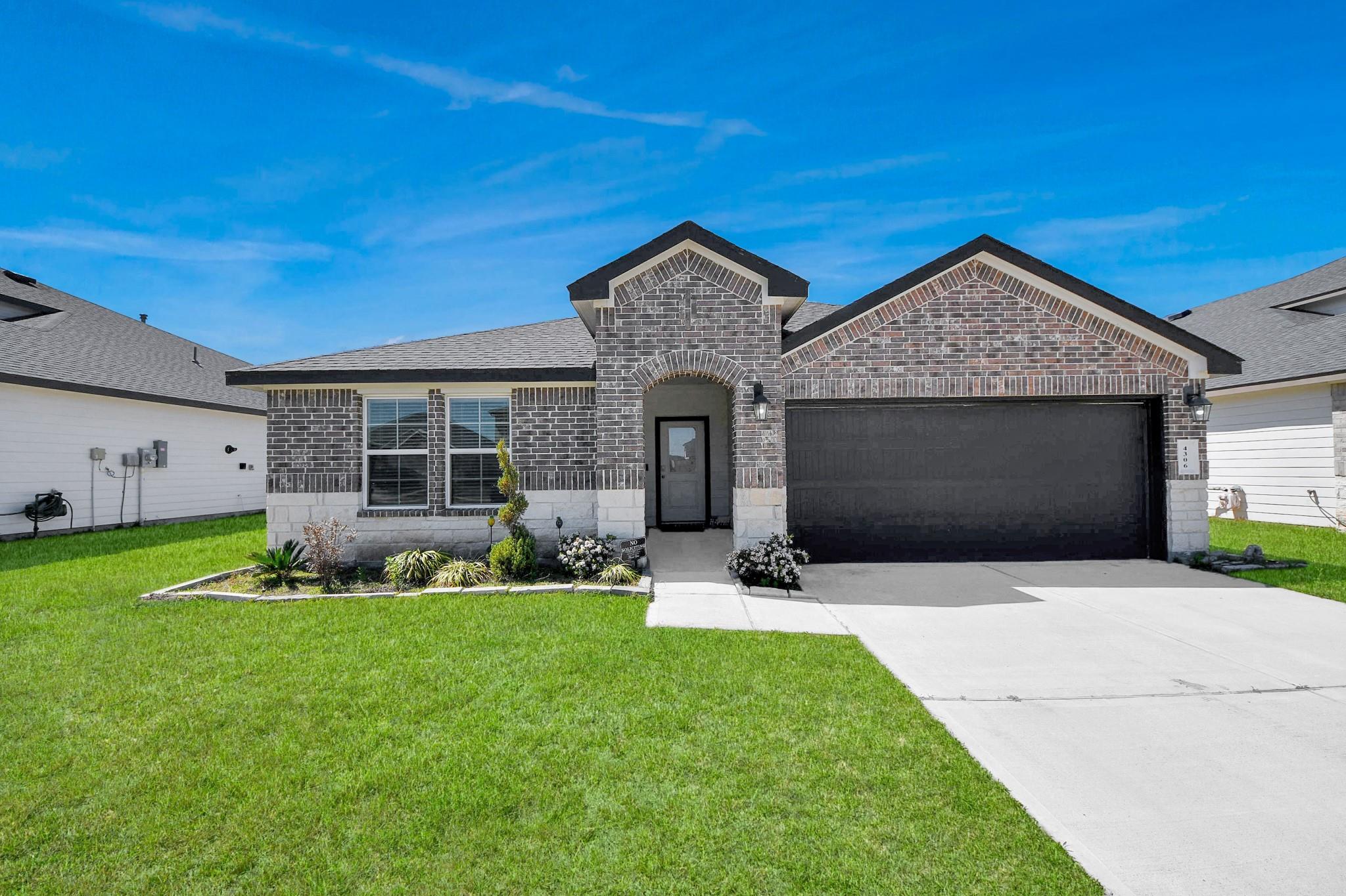 4306 Scenic View Lane