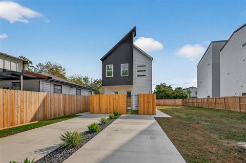 Photo of 2475 Carmel Street #B, Houston, TX 77091 (MLS # 16535086)