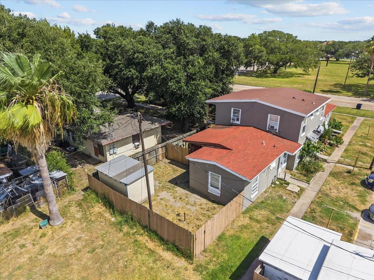 900 Texas Avenue 59