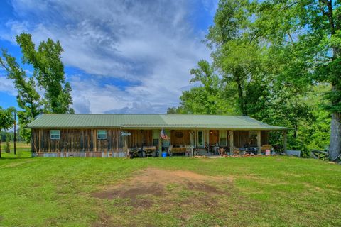 Photo of 180 County Road 2087, Burkeville, TX 75932 (MLS # 94345824) Photo of 180 County Road 2087, Burkeville, TX 75932 (MLS # 94345824)