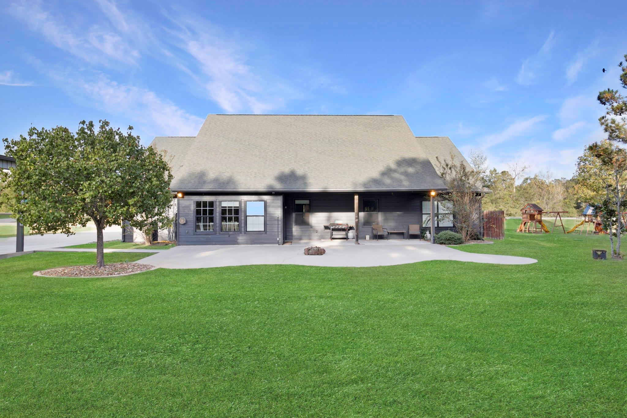7899 Us Highway 190 W