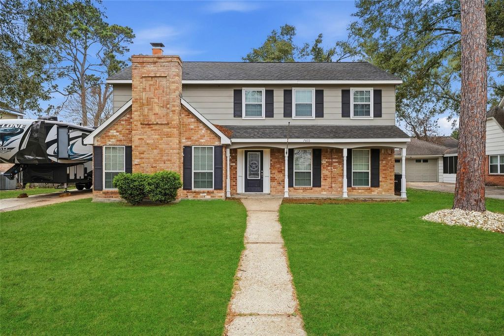 Photo of 7815 12th Fairway Lane, Humble, TX 77346 (MLS # 10338418)