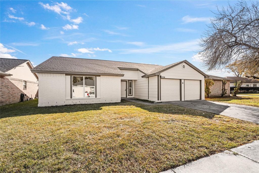 Photo of 13314 N Thorntree Drive, Houston, TX 77015 (MLS # 3753503)