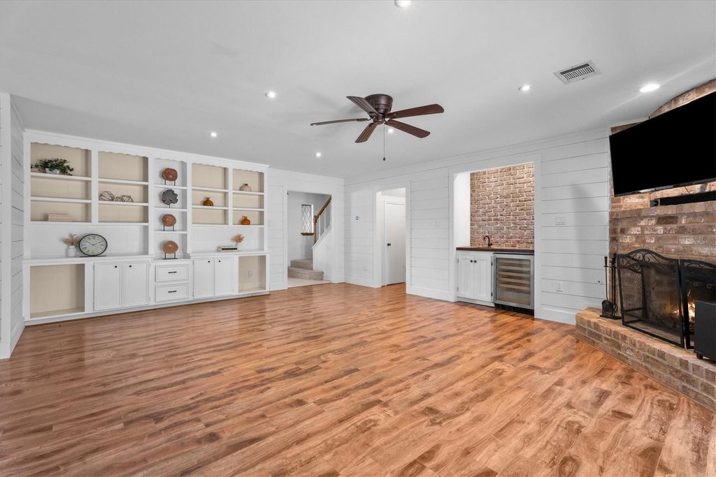 Photo of 15327 Parkville Drive, Houston, TX 77068 (MLS # 38049184)