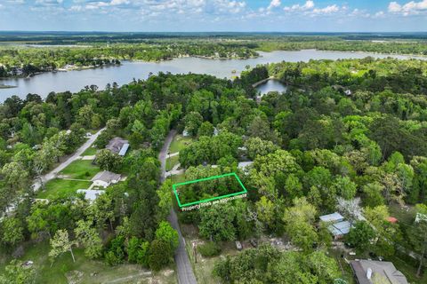 Photo of 164 Lakeland Rd, Huntsville, TX 77340 (MLS # 45115107)